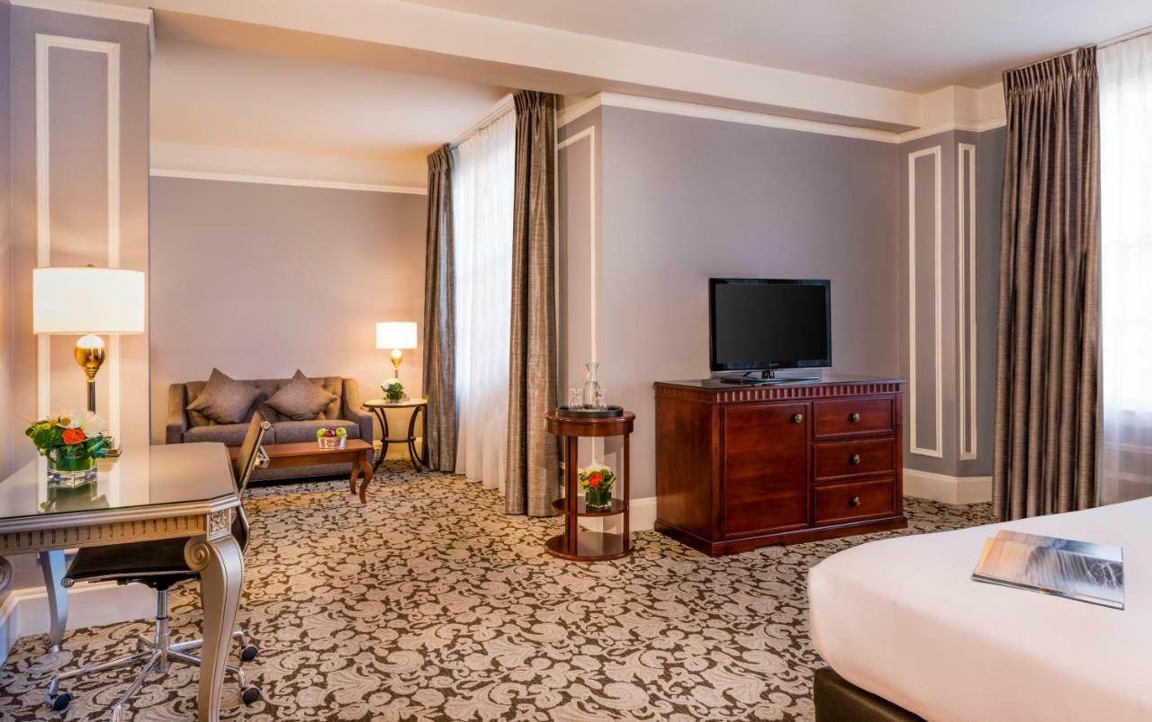 The Biltmore Los Angeles Bagian luar foto